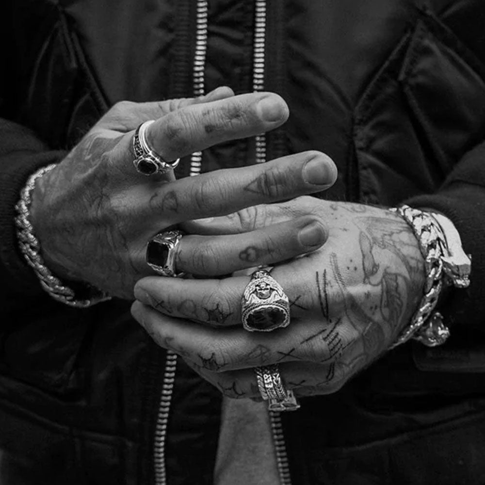 5 Styling Tips for Men to Wear Trendy Rings Made of Stones