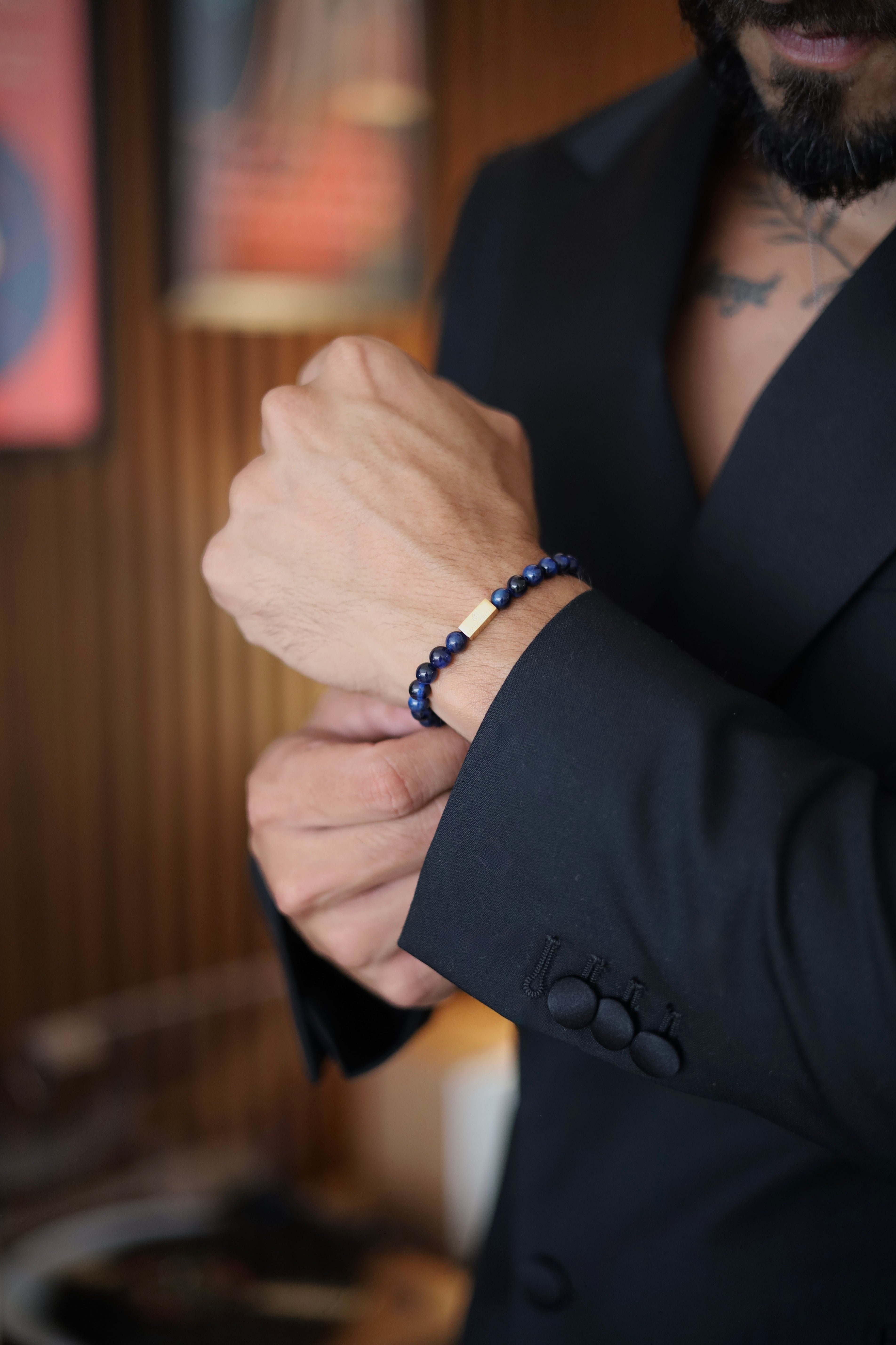 Dumo stone bracelet design