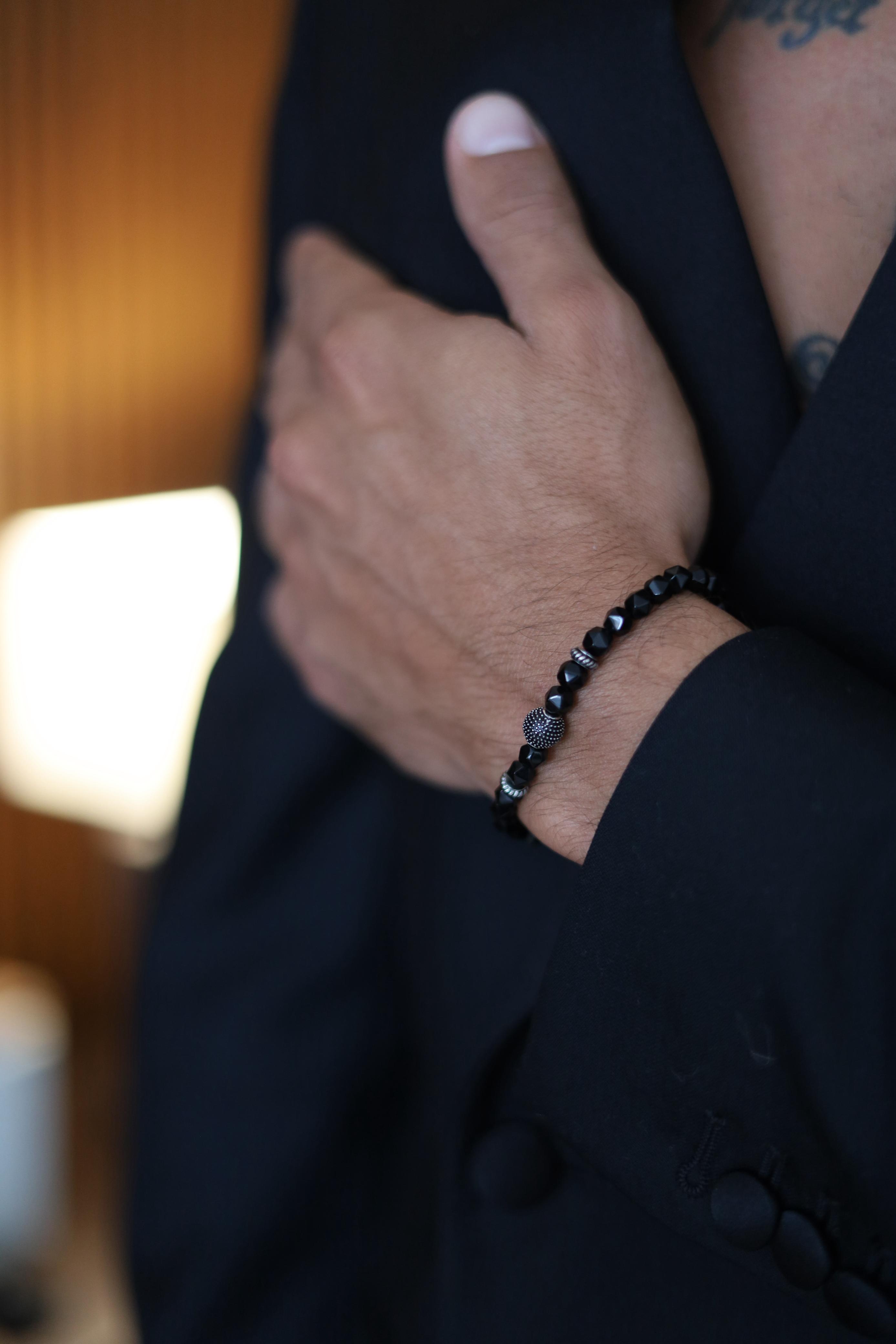 Topaz stone bracelet design